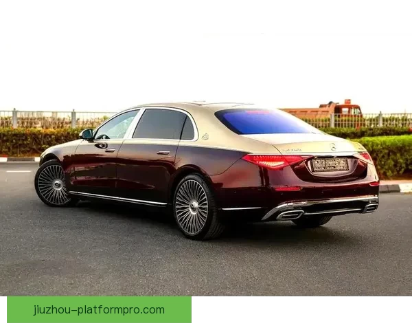 詹姆斯定制迈巴赫S680豪华亮相专属Logo细节展现极致奢华